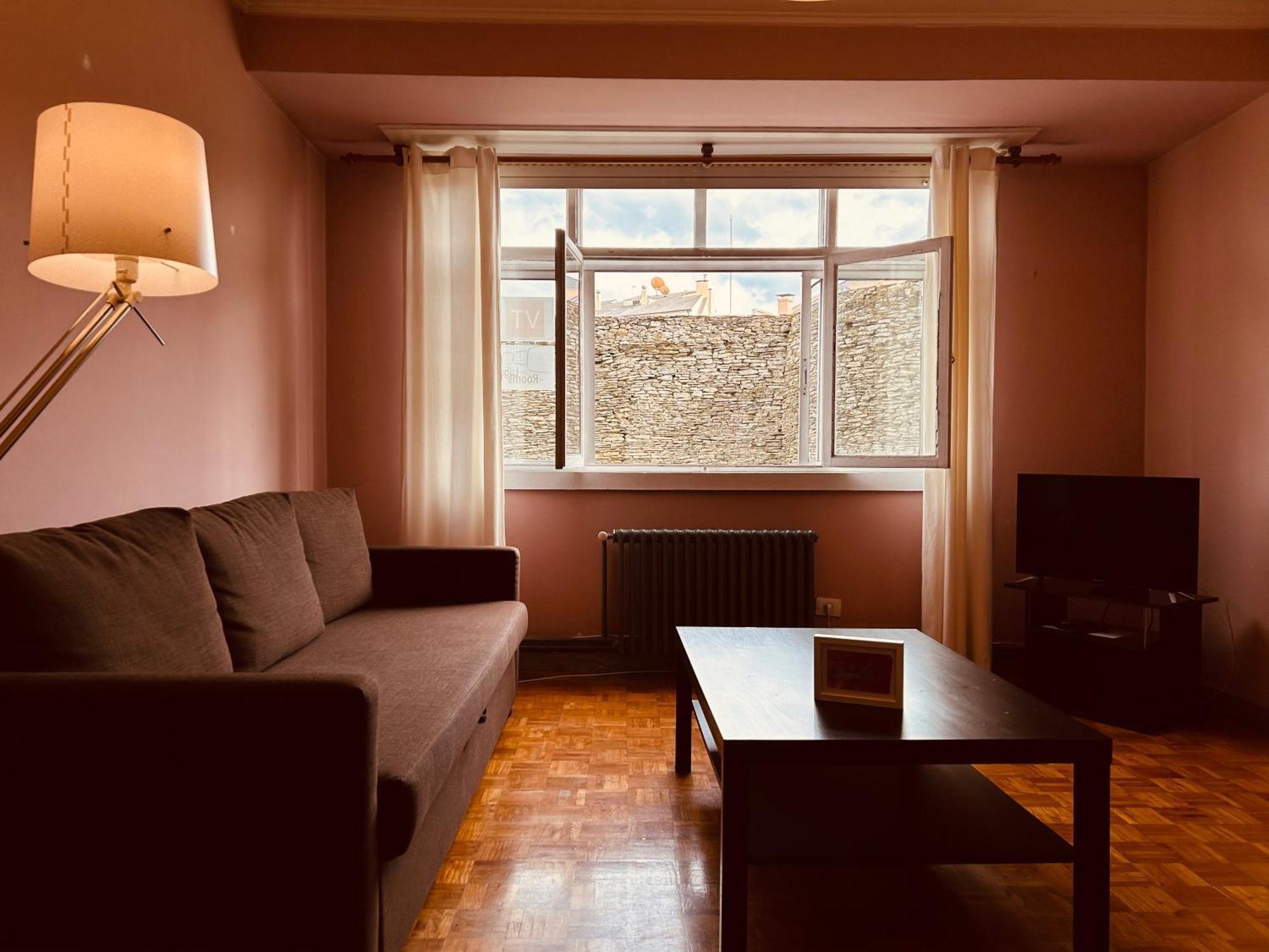 Apartment Lugo Rooms Bagian luar foto