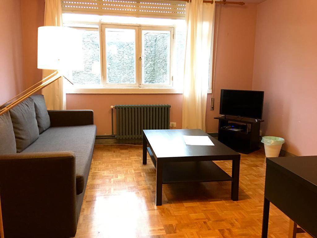 Apartment Lugo Rooms Bagian luar foto