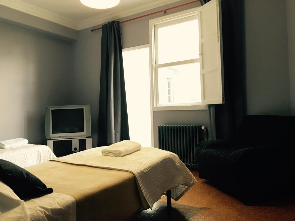 Apartment Lugo Rooms Bagian luar foto